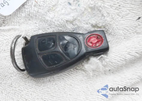 2002 Mercedes-Benz C-Class z USA, uszkodzony, nr VIN WDBRN47JX2A319920